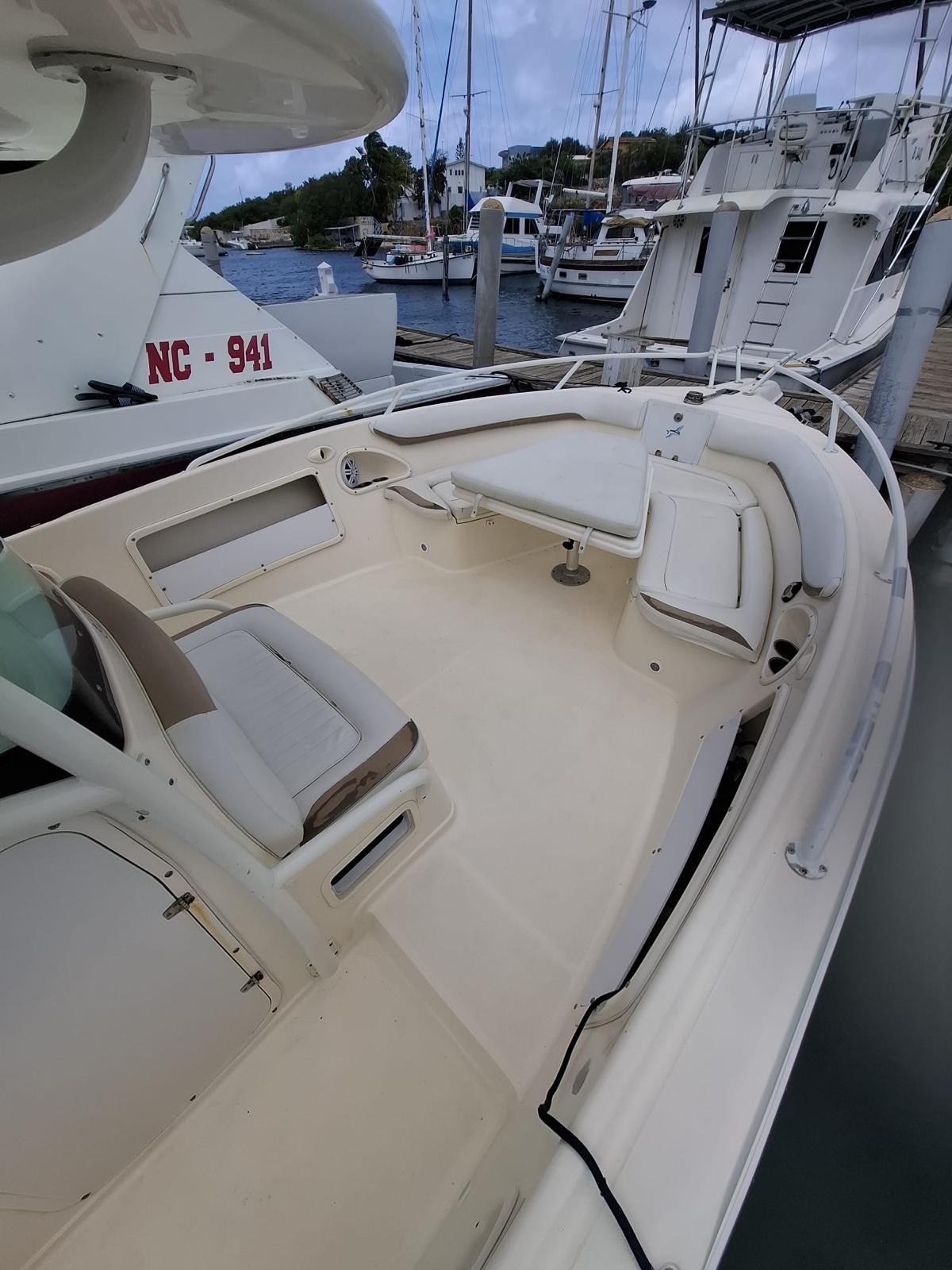 Full-Day Hidden Beaches & Snorkel Cruise — Curaçao Without the Crowds